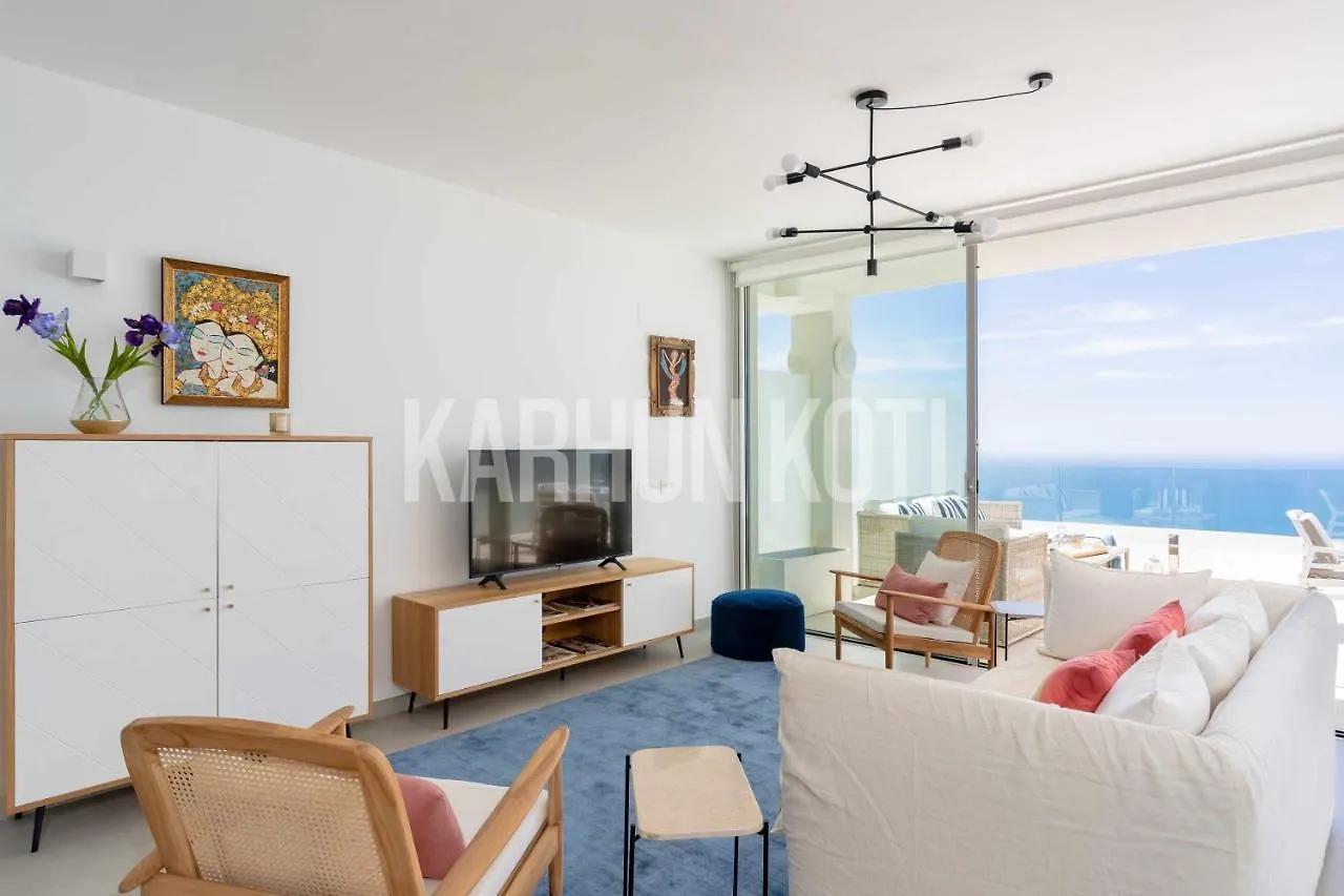 דירה בנאלמדנה Koti Rentals - Stupa Hills Penthouse